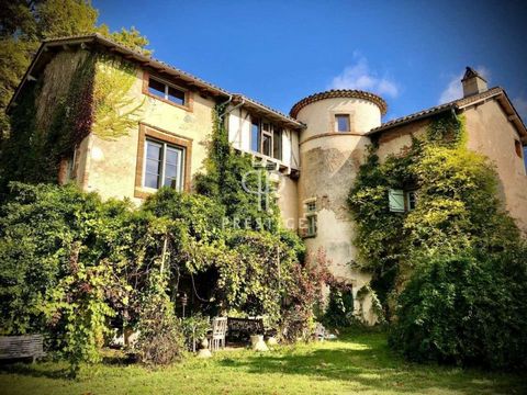 Exquisite 5 bedroom historical French Chateau, nestling in nearly 2 hectares of glorious landscaped gardens with pool and outbuildings, enjoying uninterrupted countryside views from its peaceful location near all amenities in Caussade. Steeped in his...