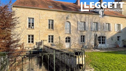 A26514EHO95 - At Labbeville near L'Isle-Adam this former mill dating from before the French revolution offers a unique link between the past and the present. The vast interior features original stone columns and massive wooden beams. The river Sausse...