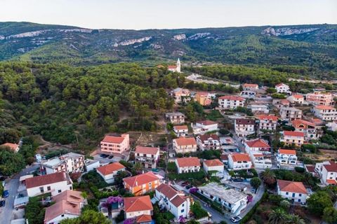 Apartments St Rialto are located on the south side of the island of Hvar in a quiet part called Jelsa. A private furnished balcony is at your disposal. Free Wi-fi is available throughout the property. Free private parking is provided, reservation is ...