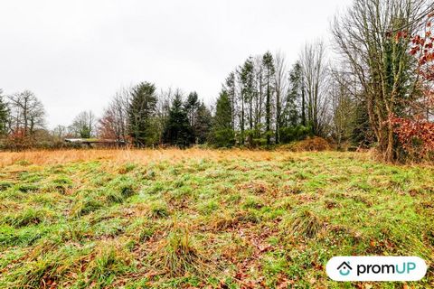 Découvrez votre futur terrain idéalement situé à Peyrilhac, une parcelle de 1243 m2 DONT 300 M2 CONSTRUCTIBLE JUSQU'AU 22/12/2025 vous attend. Profitez d'une tranquillité exceptionnelle dans cet environnement préservé. Ce terrain, viabilisé, offre de...