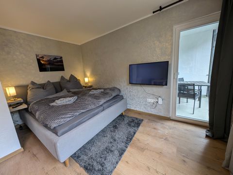 Luxury renovated apartment in the best location on the 2nd level! Look forward to the highlights: - Bathroom with glass cubicle and towel warmer - Equipped kitchenette in “Tiny” style with microwave (grill), coffee machine, toaster and tea maker - Pr...