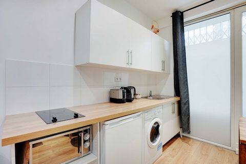 Dieses fantastische Apartment befindet sich im Herzen des 16. Arrondissement von Paris. Dieses neu möblierte Apartment ist ein sehr komfortabler Ort für ... Die Lage des Apartments ermöglicht es Ihnen, sich schnell und einfach durch die Hauptstadt zu...