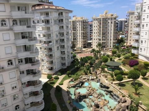 Ruim appartement te koop in Alanya, district Tosmur Een prachtig 2+1 appartement in een van de meest populaire en groene gebieden van Alanya - Tosmur. Het gebied wordt gekenmerkt door stilte, gezellige sfeer en ontwikkelde infrastructuur. Een geweldi...