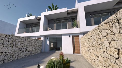 We present an exclusive new development in Torre de la Horadada, located on the beachfront. These modern townhouses stand out for their elegant and functional design, with southeast orientation, ideal for enjoying the Mediterranean lifestyle. Located...