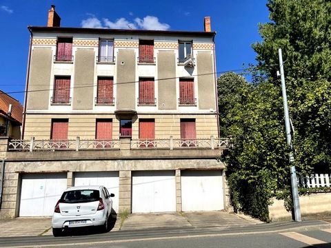 MONTLUCON, Quartier recherché , appartement T3 situé au rez de jardin comprenant : Entrée , dégagement , cuisine , salle d'eau , WC , cuisine , SAM , 2 chambres , garage , cave Le plus appartement en rez de jardin avec accès sur terrain en copropriét...