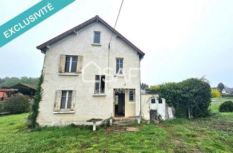 A visiter très vite ... ce bien situé a St Satur (18300), proche du canal, de la Loire, du Golf et de Sancerre. Cette maison à rénover, d'une surface habitable de 75 m² environ, propose 3 chambres et des combles aménageables, idéales pour une famille...