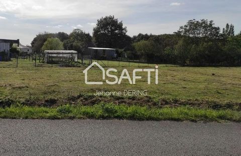 In the countryside of Sainte-Reine-de-Bretagne, Building plot of 531m2, less than 5 minutes from the Nantes-Vannes axis. This land is already limited, the networks are nearby, located in a quiet area and ideal for building your real estate project! F...