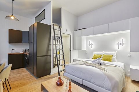 Apartamento con encanto para 4 personas, totalmente equipado y decorado con gusto. En pleno corazón de París, a pocos metros de la estación de tren de Montparnasse. Los huéspedes podrán disfrutar de restaurantes y cafeterías cercanos. El transporte p...