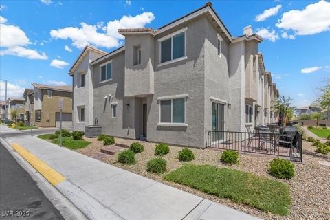 BEAUTIFUL CORNER HOME IN THE AMENITY RICH GATED COMMUNITY OF WATERCOLOR By TOUCHSTONE LIVING * 3 BEDROOM + LOFT, 2.5 BATHS, 2 CAR GARAGE * HOA covers, COX internet, Cox Cable TV, community pools, parks, community patrol, exterior landscape, dog parks...