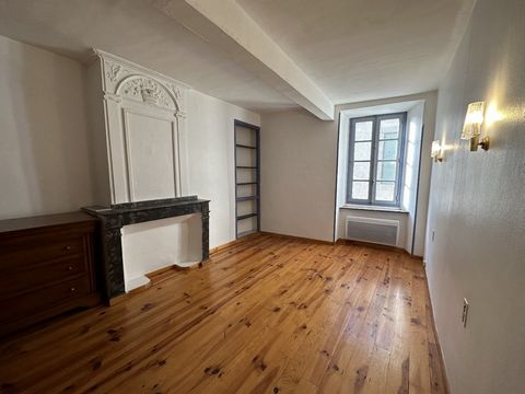 Charmante maison dans le beau village de Caunes Minervois.