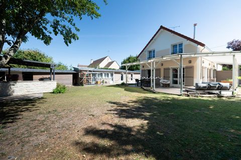 Maison et dépendance rénovées avec goût !