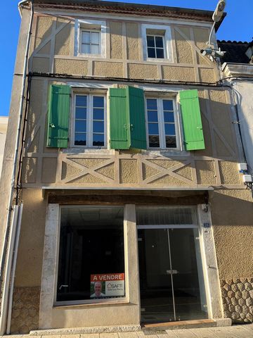 Immeuble d'environ 260 m2 au coeur de la bastide