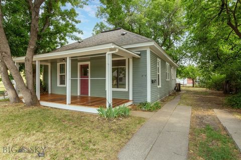 Two Homes on One Lot! Come see this charming property featuring a main home and an accessory dwelling off the alley. The front home offers 3 bedrooms and 1 bathroom, while the back home includes 1 bedroom and 1 bathroom. This move-in-ready home has b...