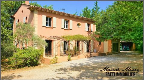 Mas provençal au charme de 180 m2 - 4 chambres + une indépendante - piscine DIFFAZUR - abri-voiture - terrain de 2600 m2 clôturé, calme et sans vis-à-vis