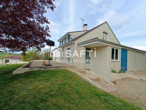 Grande maison familiale 5 chambres - piscine- double garage - vue dominante.