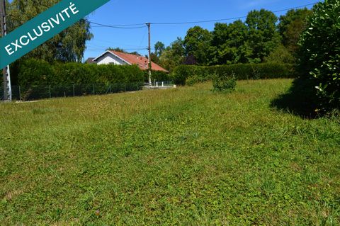 Terrain constructible 557 m² Franois