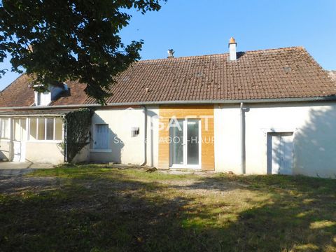 Corps de ferme avec dépendances et jardin