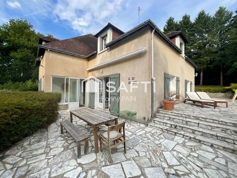 Maison spacieuse de 200 m² avec 7 chambres et terrain de 2500 m2