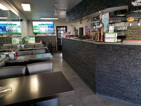 Local commercial de 370 m2 bar PMU sur terrain de 855 m2