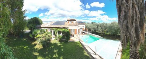Hyères Ayguade, villa de 260m2 avec piscine sur 1500m2 de terrain paysagé.