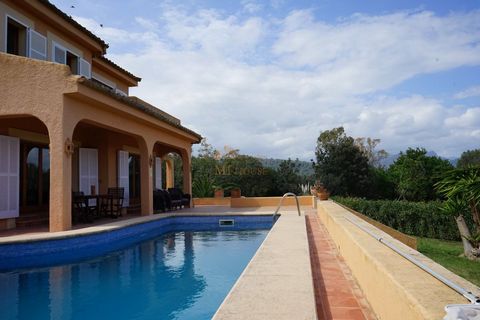 Villa with panoramic mountain and sea views for sale in Alcudia Very sunny villa on two floors: On the ground floor is the dining room with the large terrace leading to the pool. Two double bedrooms with built in wardrobes, large bathroom with shower...