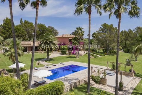 Large country estate with holiday rental license in the most exclusive location in Pollensa Stunning country property, set in the most beautiful surroundings near the golf course and Pollensa. The property has excellent access to Pollensa, but is in ...