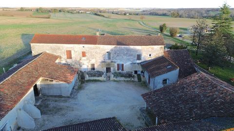 An old 16th century home, authentic with all its buildings (dwellings, barns, stables, dovecote, etc.) around a large interior courtyard accessible by a beautiful porch made of local stones, nestled in its beautiful grounds of 8,700 m2, peacefully lo...