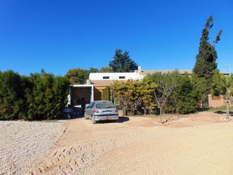 Spacious 3 bedroom 2 bathroom country property with large plot of land and spectacular views of the surrounding mountains and countryside for sale close to the bustling Spanish town of Fuente Alamo in the Murcia region. This amazing property is enter...