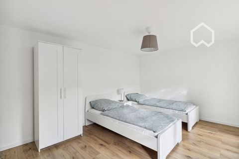 This newly renovated, fully equipped flat is ideal for your temporary rental. We have thought of everything to make your stay as relaxed as possible. You can spend your days and evenings together as a first-time tenant in the modern, spacious living/...
