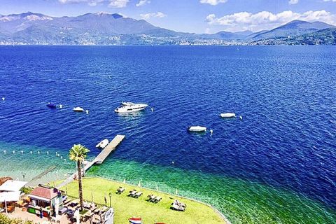 Kompleks w Oggebbio nad jeziorem Maggiore jest oddzielony od prywatnej plaży rezydencji jedynie przez nabrzeże. Skorzystaj na przykład z idealnej lokalizacji na wycieczkę łodzią po jeziorze. W miesiącach letnich, gdy strona zapraszająca jest plaża wi...