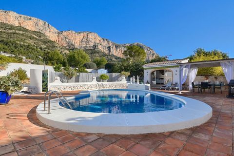 Large and nice villa in Javea, Costa Blanca, Spain with private pool for 4 persons. The house is situated in a residential beach area. The house has 2 bedrooms and 2 bathrooms. The accommodation offers privacy, a garden with trees, a beautiful pool a...