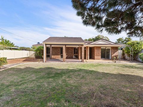 This four-bedroom, one bathroom family home is well suited to first home buyers, investors or downsizes. You will enjoy the tranquillity of overlooking a leafy reserve and playground directly opposite. The home has double gates with drive through acc...