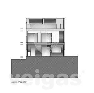 Urban land with 162m2, inserted in urbanizable area of medium density, with feasibility of construction of a building composed of ground floor + 2 floors or a villa. Located in residential area, quiet, but very close to the city a few minutes from Li...