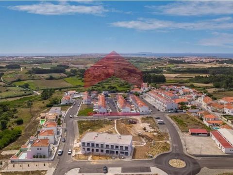 Tienda nuevo de 86,35m2 en Casais de Mestre Mendo - Peniche. Con plaza de aparcamiento privada en el sótano. En planta baja. Consta de una amplia sala de 68m2, con 3 grandes escaparates, trastero y baño privado. Con aire acondicionado completo. A 5 k...