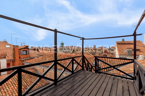 Ort: Cannaregio, Venedig Das Stadtviertel Cannaregio ist nach Castello das zweitgrößte und bevölkerungsreichste von Venedig. In diesem Stadtteil befindet sich das Ghetto di Venezia, das man erreicht, indem man die Brücke Ponte delle Guglie überquert ...