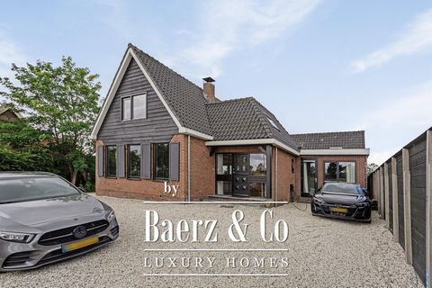 Kanaaldijk 96 te Landsmeer Bel nu voor het opvragen van een brochure of voor het maken van een afspraak van deze schitterende villa met guesthouse en buitenzwembad! Op korte fietsafstand van de Noord-Zuidlijn! Gelegen tussen de weilanden van het Land...