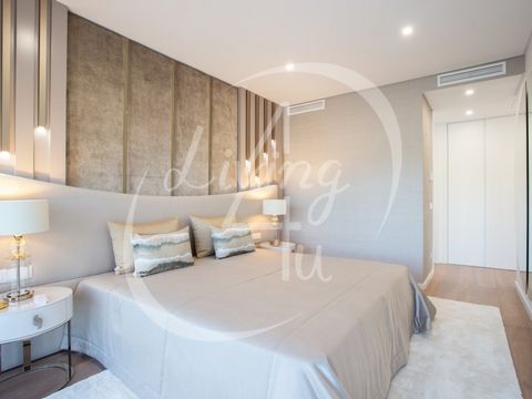 Located in Montijo next to the City Gates you will find the UNIKE RESIDENCE Development, which will surprise you! It was designed to offer you quality and comfort where everything has been elaborated in detail! This development consists of 32 apartme...