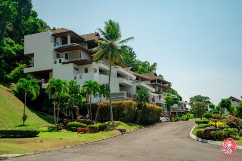 This spacious Blue Canyon condo villa offers an exceptional living experience in the heart of Phuket’s premier golf and country club community. With a total built-up area of 275 sq.m. and a land area of 241 sq.m., this property provides ample space f...