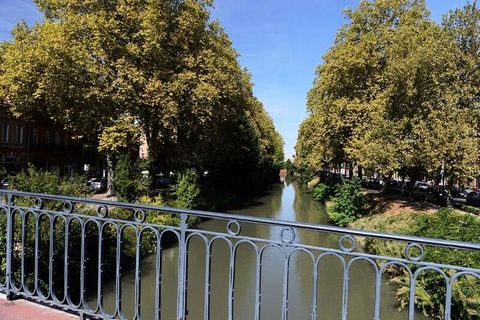 El Odalys Colombélie Appart'hôtel ofrece una estancia cómoda y práctica en el corazón de Toulouse, a sólo 1 km de la emblemática Place du Capitole. Ubicado en un distrito animado, el edificio presenta las fachadas de ladrillo rosa características de ...