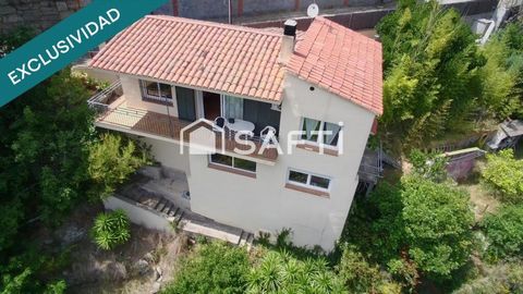 Sun all day and spectacular views of the Montnegre Corridor await you in this beautiful 120 m² detached house completely renovated in Sant Cebrià de Vallalta. Distributed over 2 floors and surrounded by nature, it is a true haven of peace. On the fir...