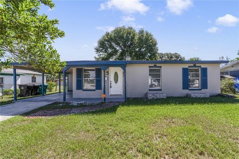 This fully renovated home offers contemporary upgrades. Located in central Orlando with NO HOA, you can truly make this space your own! As you enter, you’ll be greeted by a comfortable living room that flows effortlessly into a brand-new kitchen. The...