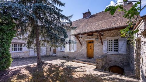 IB IMMOBILIER vous présente, dans le coeur du village de BOURRON MARLOTTE, une PROPRIETE, VERITABLE HAVRE DE PAIX RESSOURCANT avec ce petit COTE VACANCES, composée de plusieurs batiments avec une UNITE ARCHITECTURALE. Vous découvrirez passé le premie...