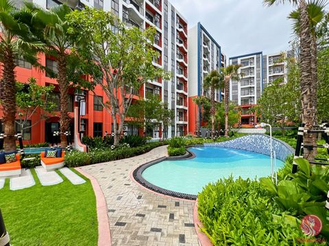 Geniet van het ontspannen leven aan de kust in dit gloednieuwe, lichte en luchtige appartement met 1 slaapkamer in Cabanas Hua Hin, ideaal gelegen op slechts een steenworp afstand van het strand. Deze goed ontworpen unit biedt een prachtig uitzicht o...