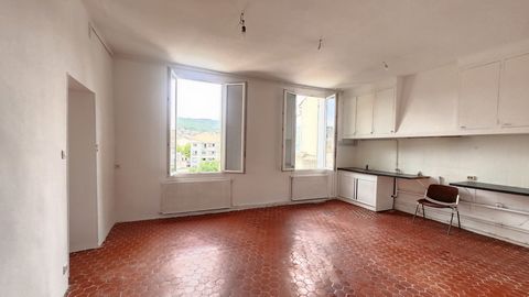 APPARTEMENT TYPE 4 DE 66m&#178; RARE A LA VENTE