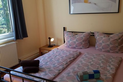 Het 260 m² grote vakantieappartement in een voormalige molen is in 2022 volledig gerenoveerd. De 9 slaapkamers, verdeeld over twee verdiepingen, allemaal met een tweepersoonsbed, en een familiekamer met een kinderbed en een eenpersoonsbed, evenals 3 ...