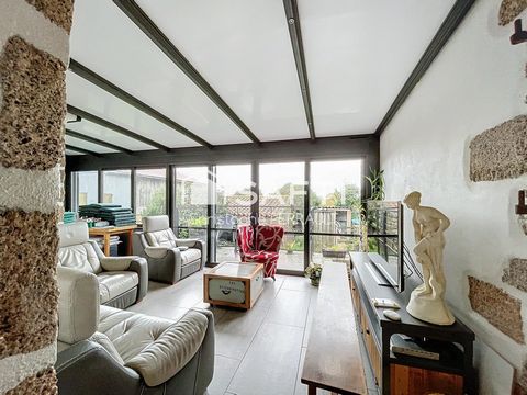 Propriété à la maison rénovée avec fort potentiel