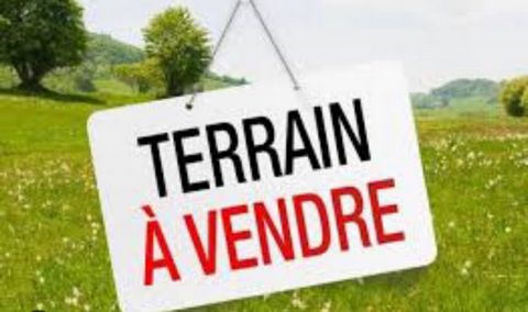 TERRAIN ELVEN CENTRE de 640 M2 non viabilise hors lotissement a découvrir pour votre projet immobilier libre de constructeur. Les informations sur les risques auxquels ce bien est exposé sont disponibles sur le site Géorisques : www.georisques.gouv.f...