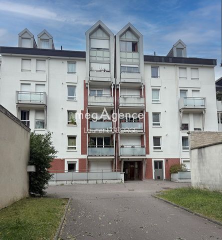 APPARTEMENT T3 AVEC BOX FERME