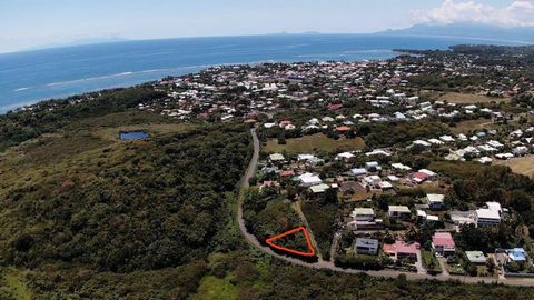Investissez à Sainte-Anne: terrain à saisir