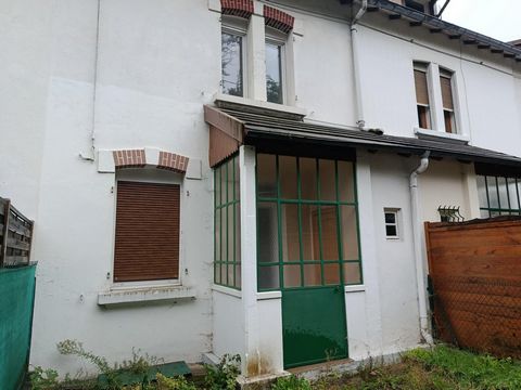 Maison avec jardin et potentiel à exploiter
